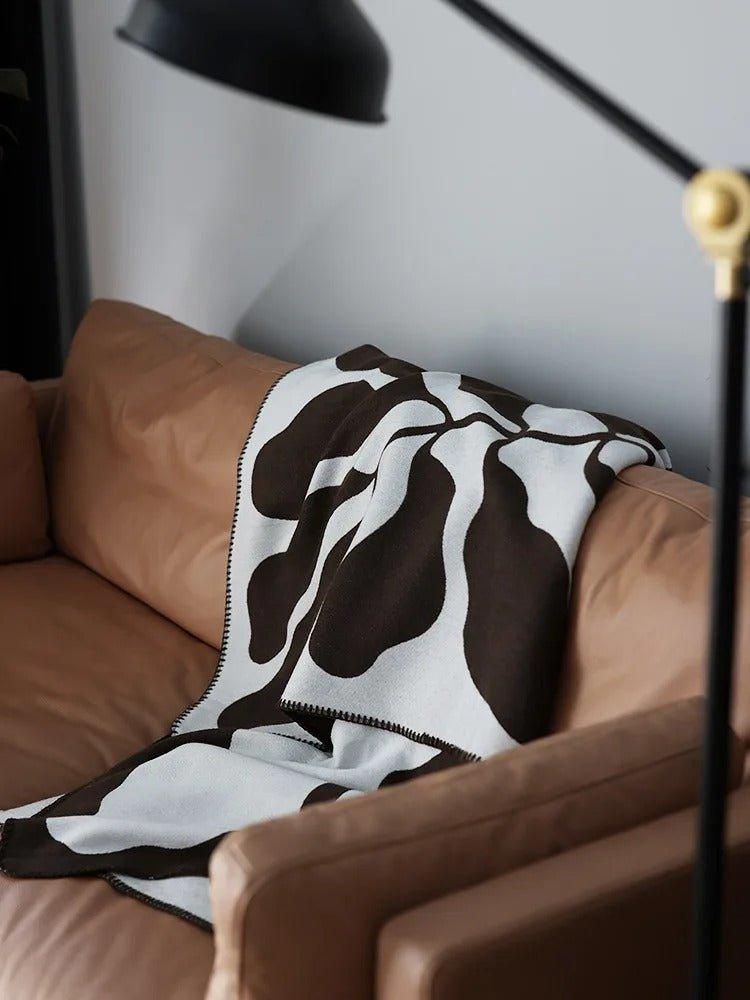 BohoWarm – Luxe Boheemse Woondeken met Modern Abstract Ontwerp