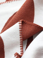 BohoWarm – Luxe Boheemse Woondeken met Modern Abstract Ontwerp