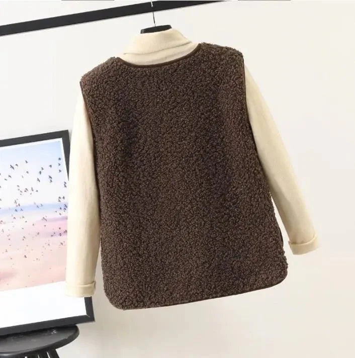 Dione Pluche Vest