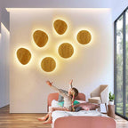 Scandinavische LED wandlamp in ovale houten vorm