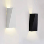 Design LED wandlamp (zwart of wit)