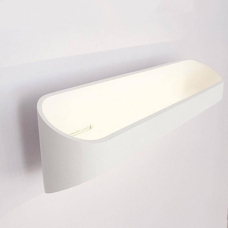 Witte aluminium LED wandlamp met applicatieontwerp
