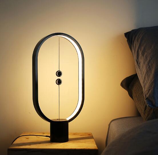 MagnetGlow | Zwevende LED Tafellamp – Modern Design