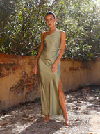 Seraphina Satijnen One-Shoulder Maxi Jurk met Elegantie en Split